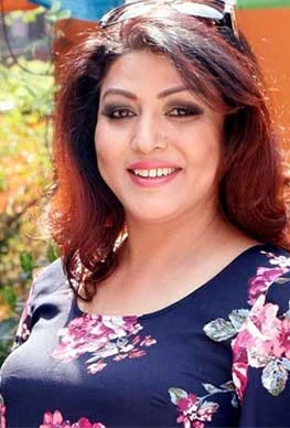Puja Chand background portrait