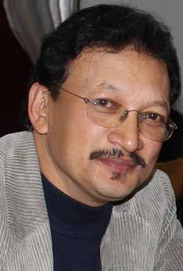 Sundar Shrestha background portrait